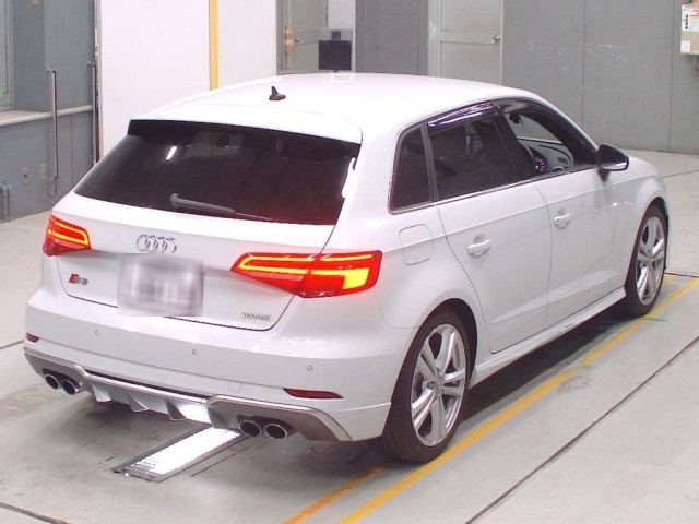 Audi S3 2019 7540954-1