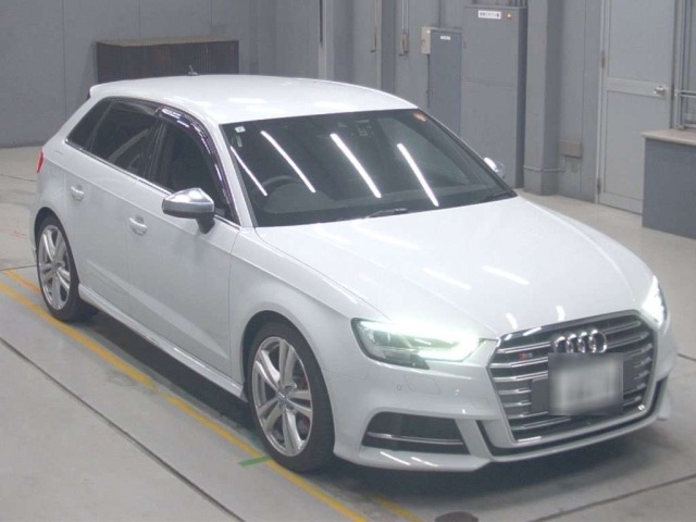 Audi S3 2019 7540954-5