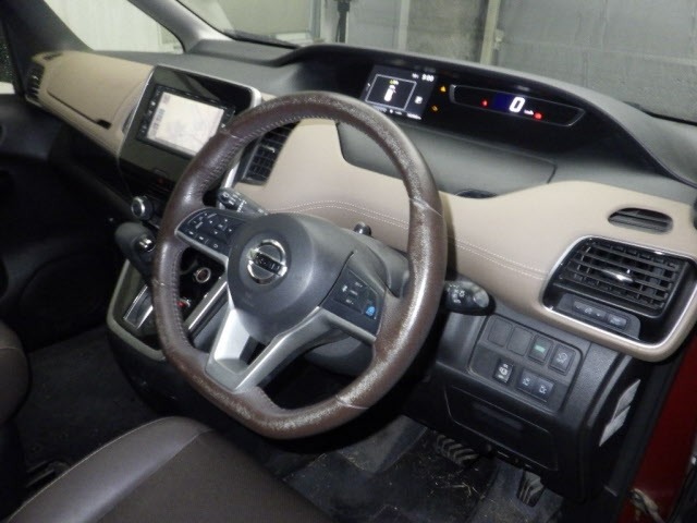 Nissan SERENA 2016 7527976-3