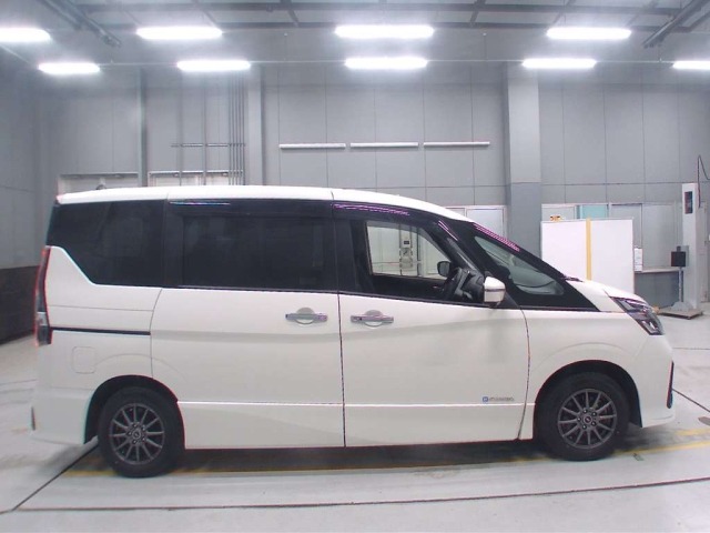 Nissan SERENA 2020 7528049-3