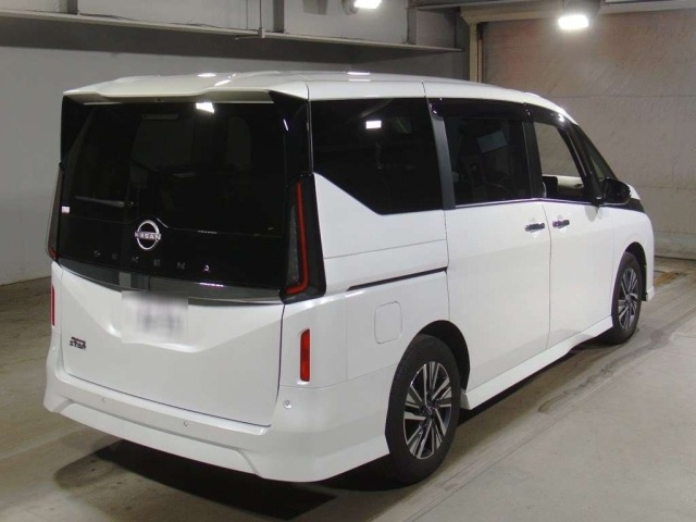 Nissan SERENA 2025 7528097-1