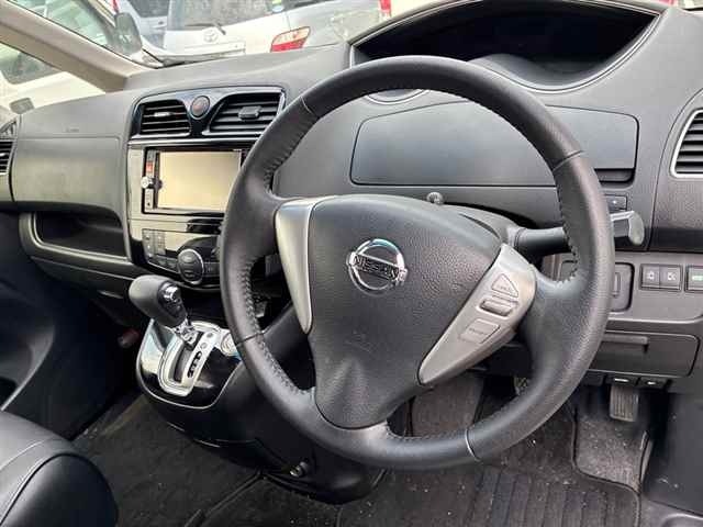 Nissan SERENA 2014 7528122-3