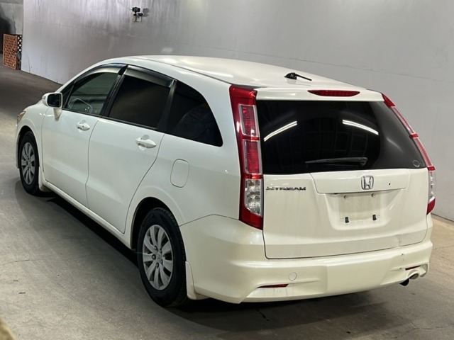 Honda STREAM 2009 7533352-1