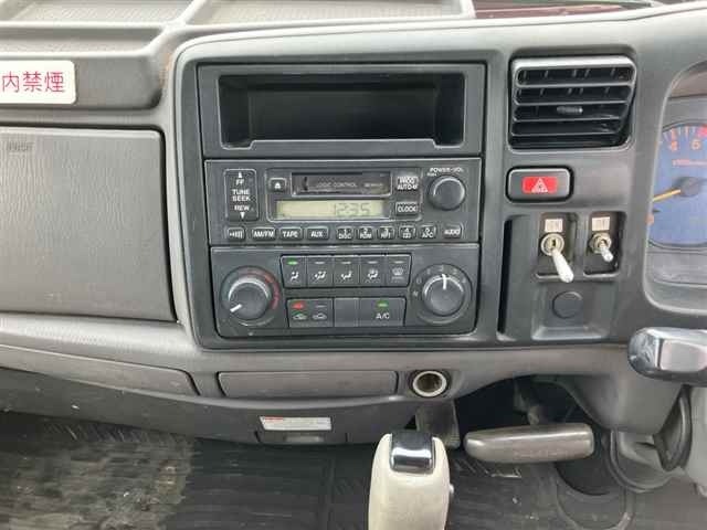 Mazda TITAN 2000 7540011-6