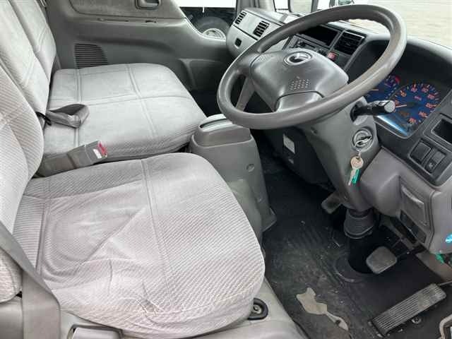 Mazda TITAN 2000 7540011-7