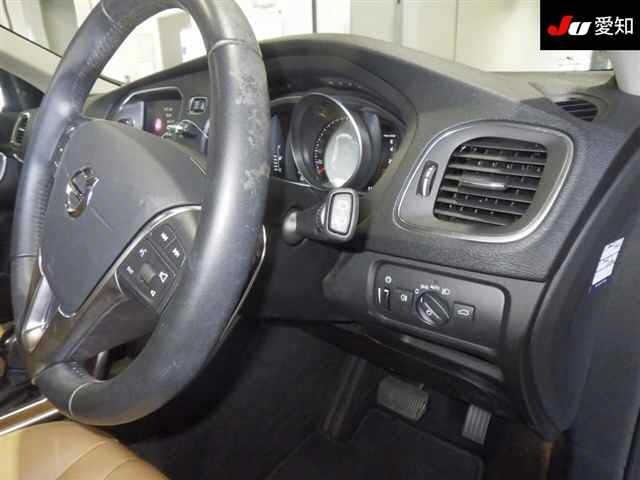Volvo V40 2020 7543400-5