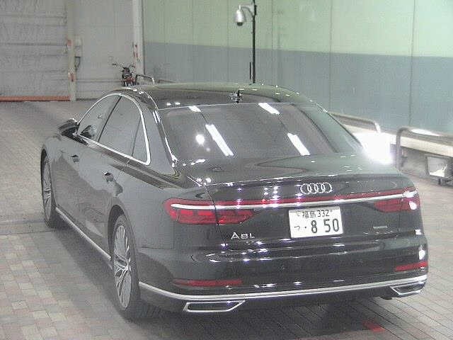 Audi A8 2021 7544332-1