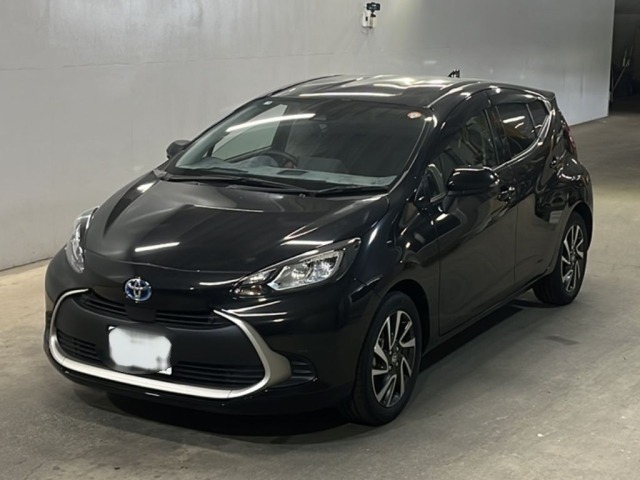 Toyota AQUA 2025 7553975-0