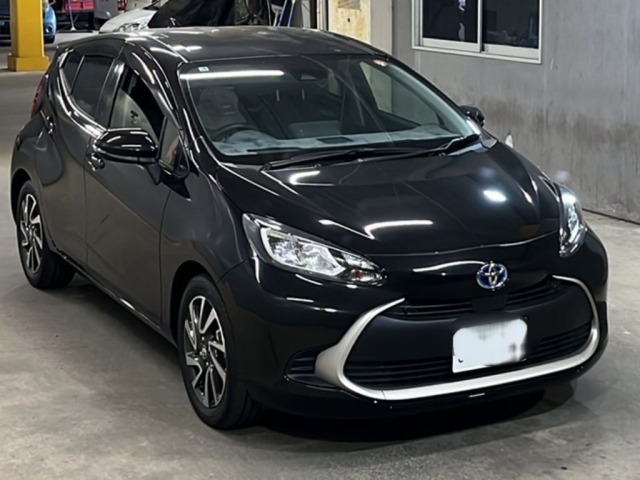 Toyota AQUA 2025 7553975-4
