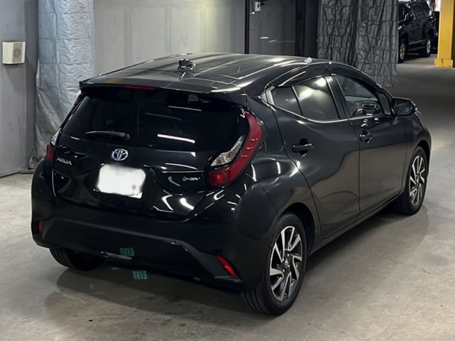 Toyota AQUA 2025 7553975-5