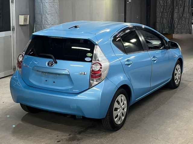 Toyota AQUA 2012 7553976-5