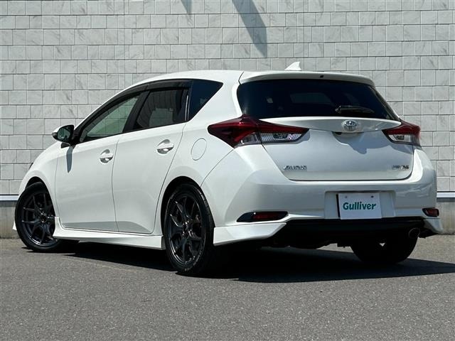 Toyota AURIS 2015 7557333-13