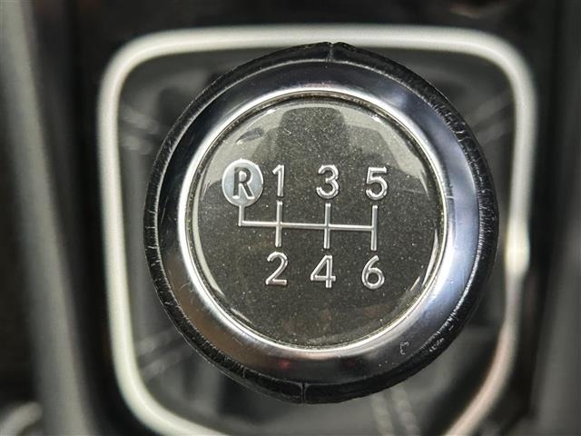 Toyota AURIS 2015 7557333-15