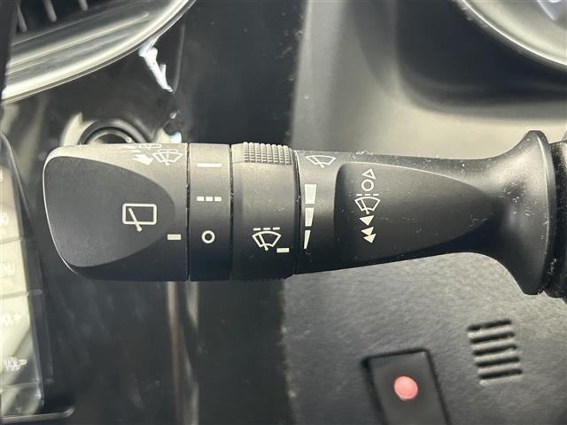 Toyota AURIS 2015 7557333-4