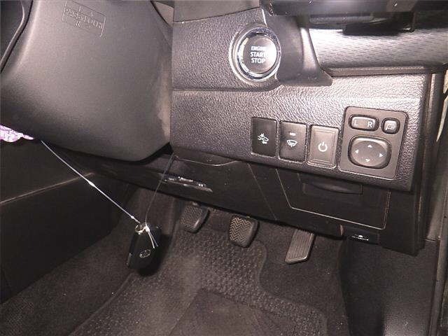 Toyota AURIS 2015 7557338-8