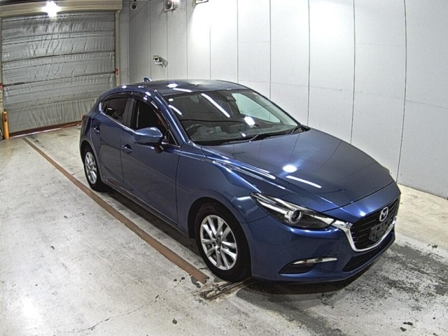 Mazda AXELA 2017 7563153-0