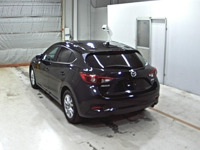Mazda AXELA 2017 7563154-1