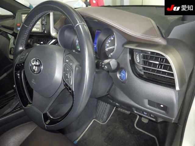 Toyota C-HR 2018 7558112-5