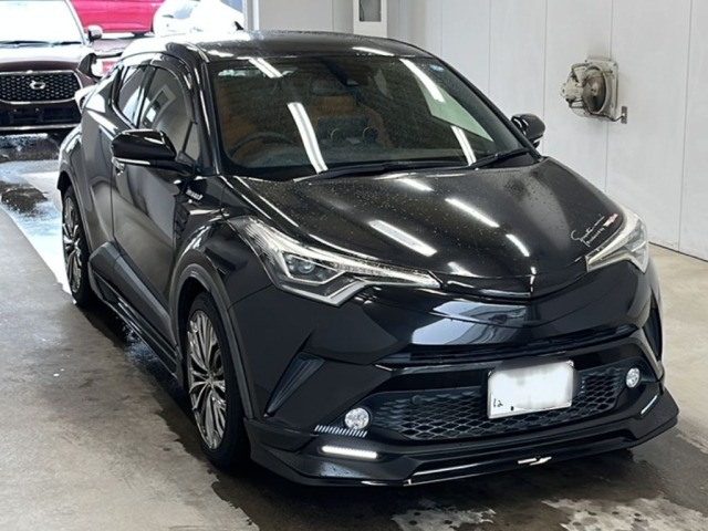 Toyota C-HR 2018 7558116-4