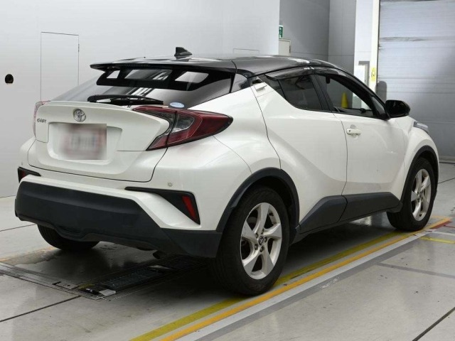 Toyota C-HR 2019 7558149-1