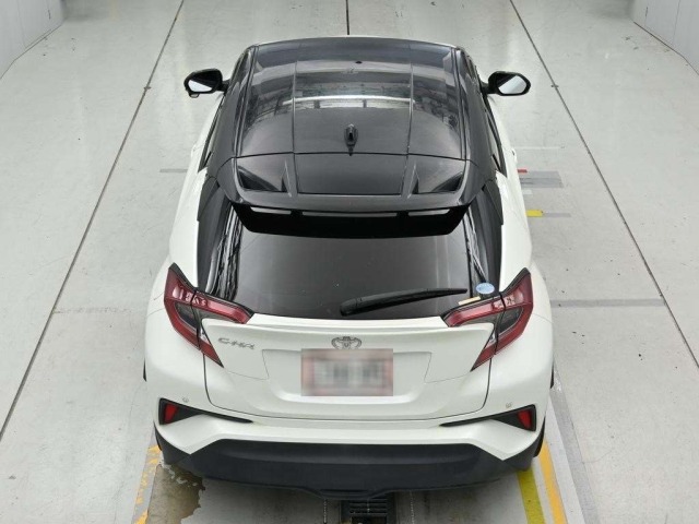 Toyota C-HR 2019 7558149-8