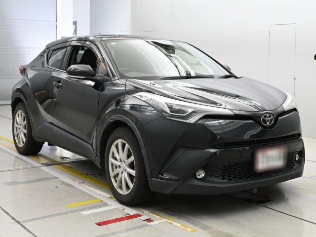 Toyota C-HR 2018 7558150-5