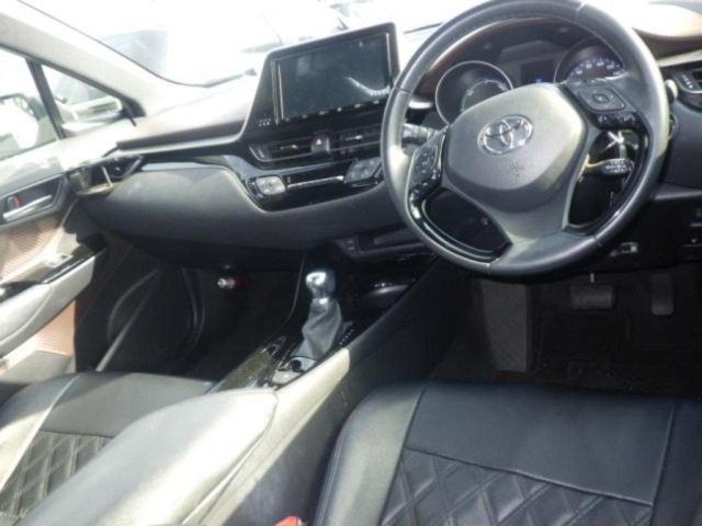 Toyota C-HR 2018 7558160-3