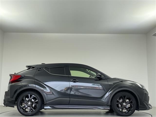 Toyota C-HR 2020 7558386-13