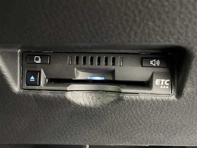 Toyota C-HR 2020 7558386-21