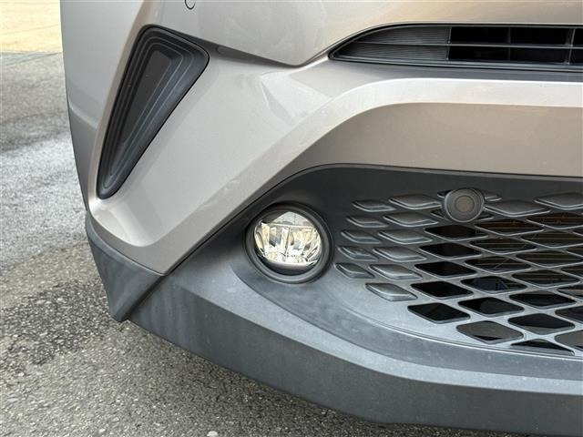 Toyota C-HR 2018 7558536-12