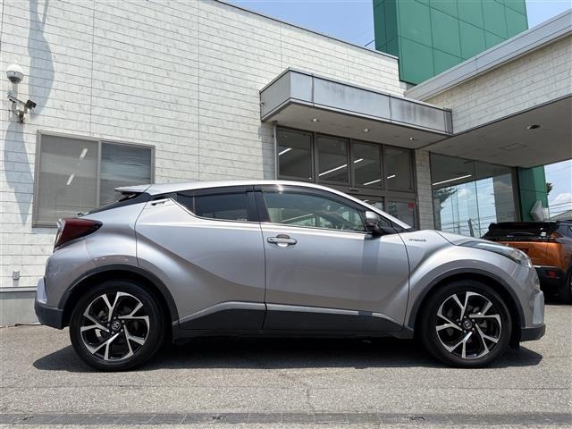 Toyota C-HR 2018 7558536-8