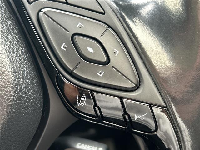 Toyota C-HR 2018 7558537-6
