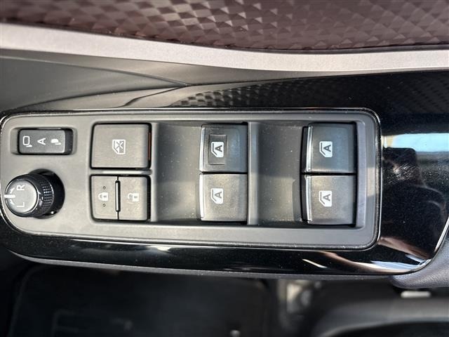 Toyota C-HR 2018 7558538-6