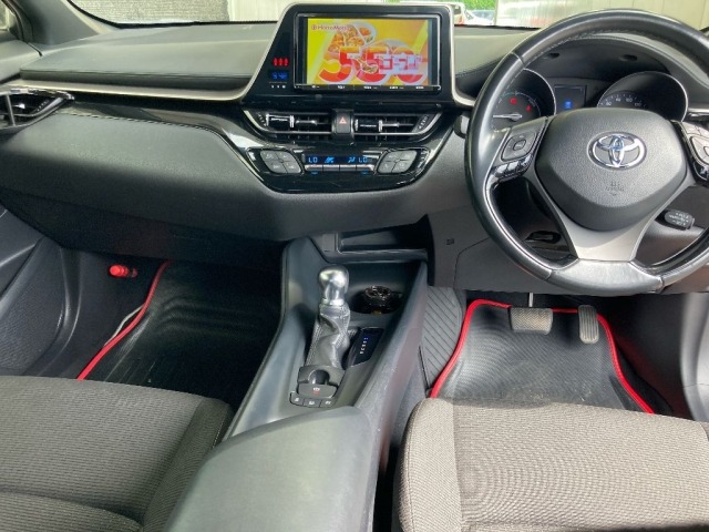 Toyota C-HR 2017 7558540-4