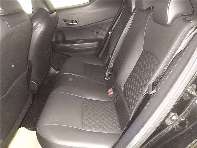 Toyota C-HR 2021 7558550-7