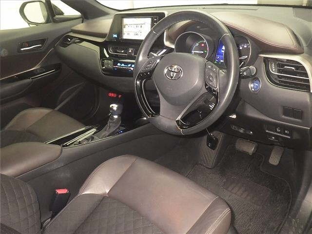 Toyota C-HR 2017 7558551-3