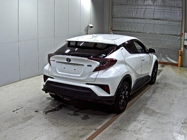 Toyota C-HR 2019 7558558-5