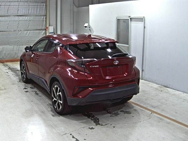 Toyota C-HR 2017 7558559-1