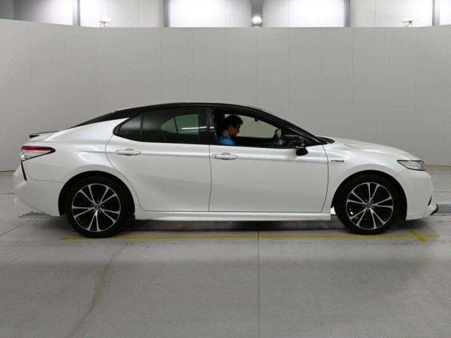 Toyota CAMRY 2019 7560167-3