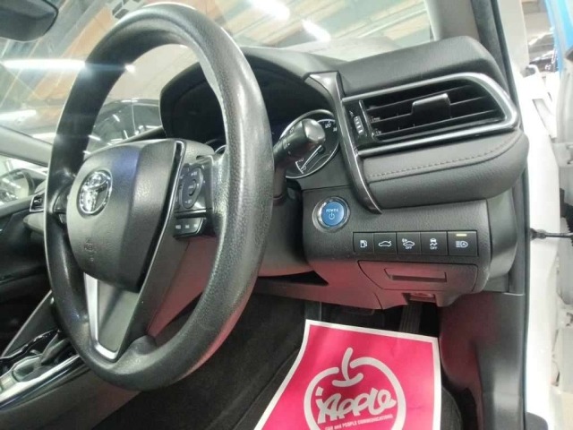 Toyota CAMRY 2017 7560168-9