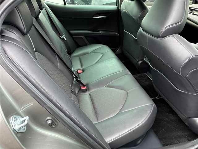 Toyota CAMRY 2021 7560182-8