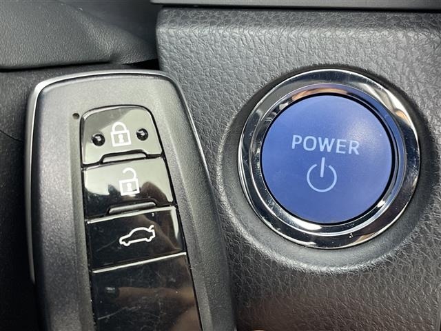 Toyota CAMRY 2019 7560271-8