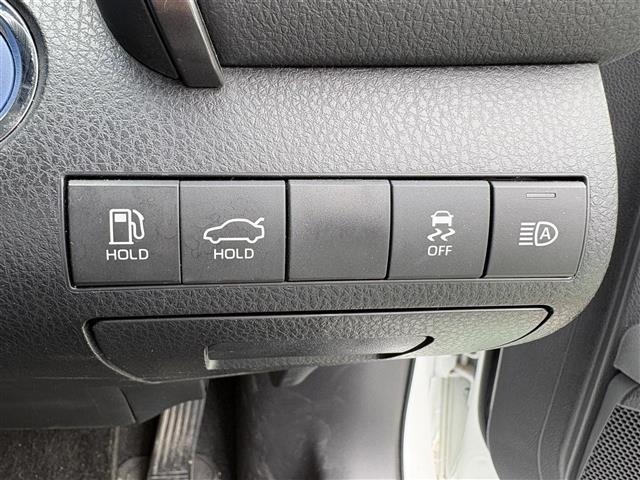 Toyota CAMRY 2021 7560281-25