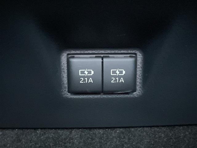 Toyota CAMRY 2018 7560285-8