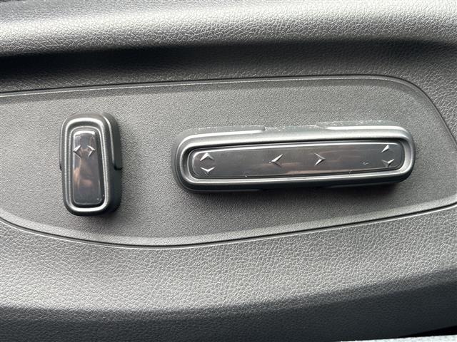 Honda CIVIC 2023 7560894-8