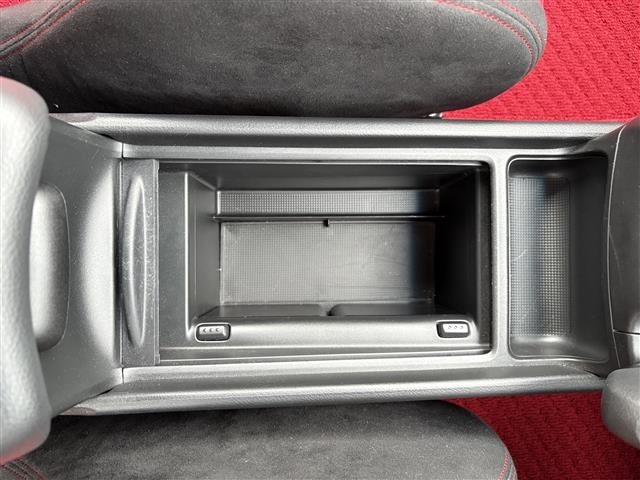 Honda CIVIC 2010 7560897-4