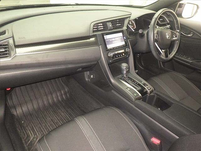 Honda CIVIC 2019 7560902-4