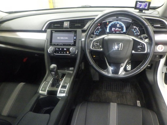Honda CIVIC 2018 7560903-3