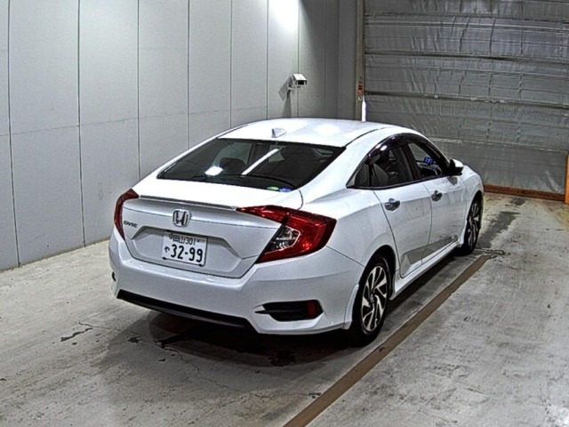 Honda CIVIC 2018 7560903-5