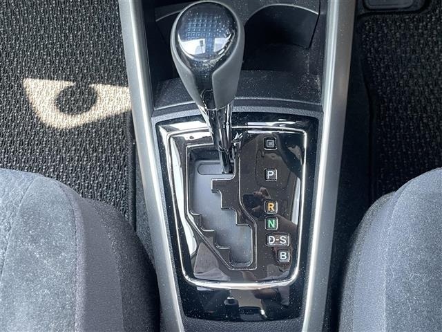 Toyota COROLLA AXIO 2018 7556534-7